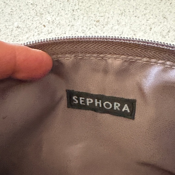 Sephora Silver Wristlet with Floral Detail - Picture 3 of 5
